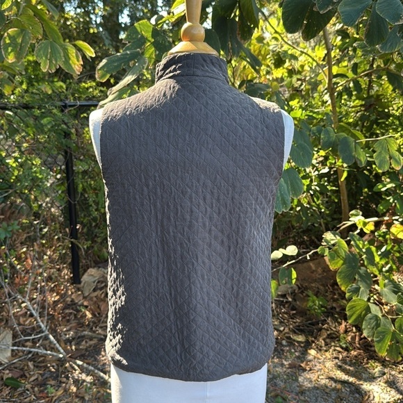 Eileen Fisher quilted silk vest, size XS - Picture 4 of 6